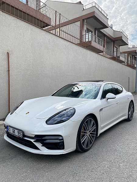 2011 Porsche Panamera Panamera 4